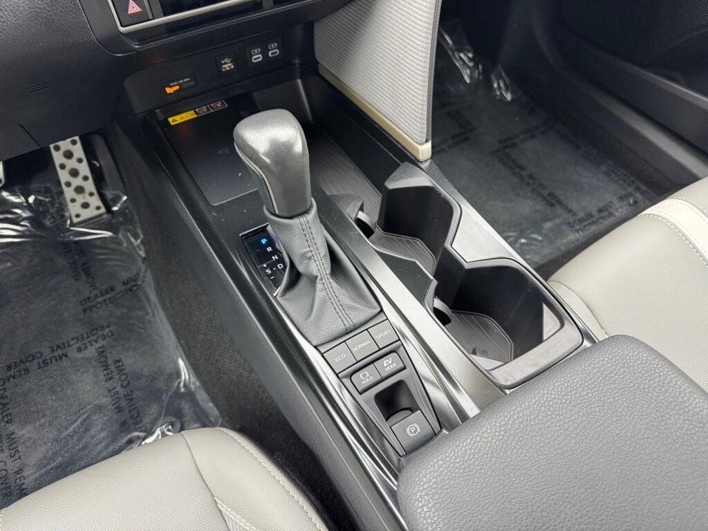 Certified 2026 Toyota Camry SE AWD/4WD image 12