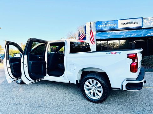 Used 2022 Chevrolet Silverado 1500 Custom image 19