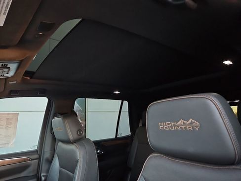 Used 2022 Chevrolet Tahoe High Country image 21