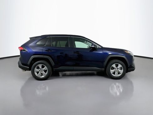 Used 2022 Toyota RAV4 XLE w/ Convenience Package AWD/4WD image 8