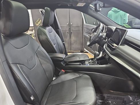 Used 2022 Jeep Compass High Altitude image 10