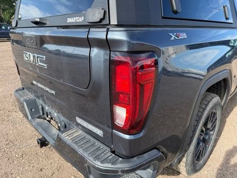 Used 2022 GMC Sierra 1500 Elevation w/ LPO, Elevation Black Package AWD/4WD image 12