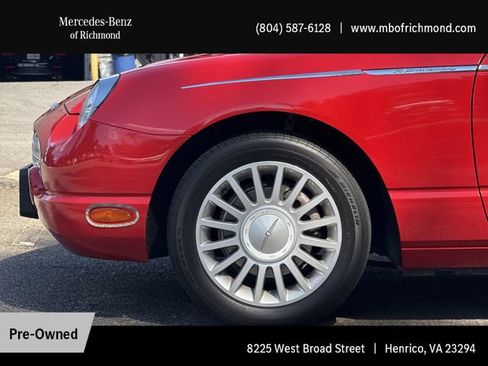 Used 2005 Ford Thunderbird RWD image 11