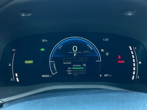 Used 2025 Toyota Camry SE w/ Multimedia Upgrade Package image 13