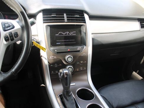 Used 2013 Ford Edge SEL FWD image 13