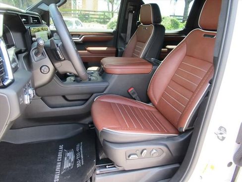 Used 2024 GMC Sierra 1500 Denali Ultimate AWD/4WD image 17