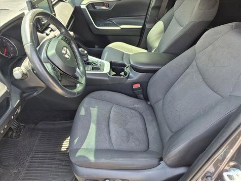 Used 2019 Toyota RAV4 XLE w/ Convenience Package AWD/4WD image 15