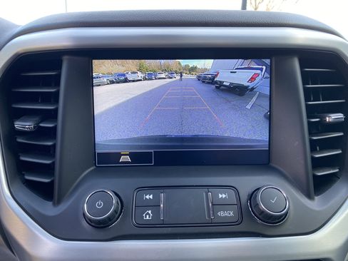 Used 2021 GMC Acadia SLT image 27