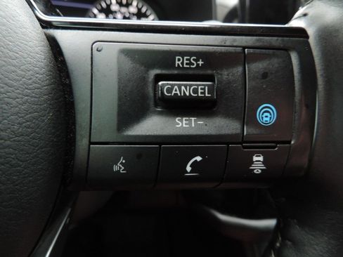 Used 2023 Nissan Pathfinder SL w/ SL Premium Package image 30