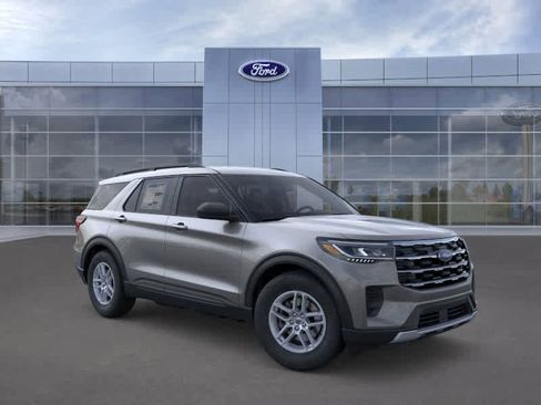 New 2026 Ford Explorer Active image 7
