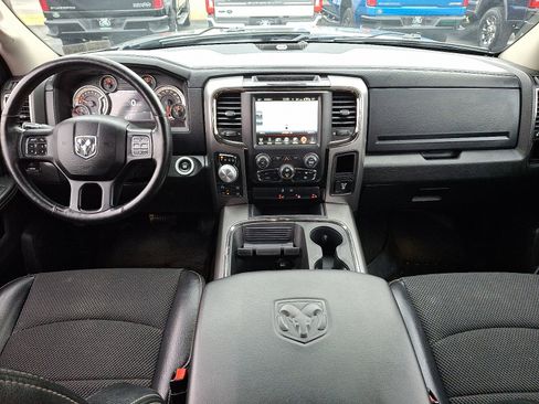 Used 2017 RAM 1500 Sport w/ Black Ram 1500 Sport Group image 15