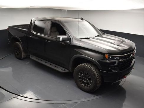 Used 2025 Chevrolet Silverado 1500 ZR2 w/ Technology Package image 44