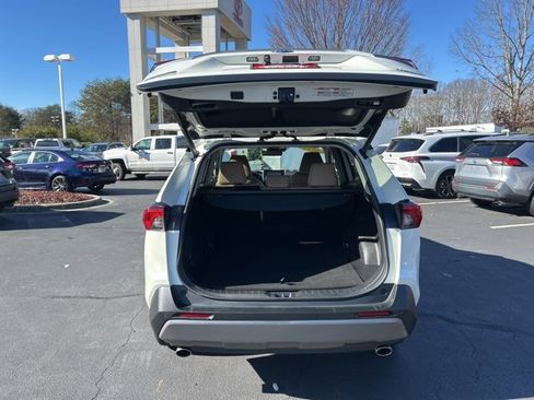 Used 2020 Toyota RAV4 Limited image 7