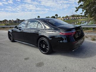 Used 2022 Mercedes-Benz S 580 4MATIC Sedan video 2