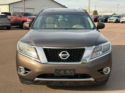 Used 2015 Nissan Pathfinder SL w/ Trailer Tow Package image 37
