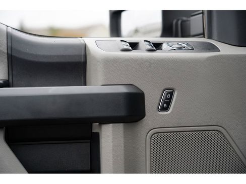 Used 2019 Ford F250 XL w/ Power Equipment Group image 17