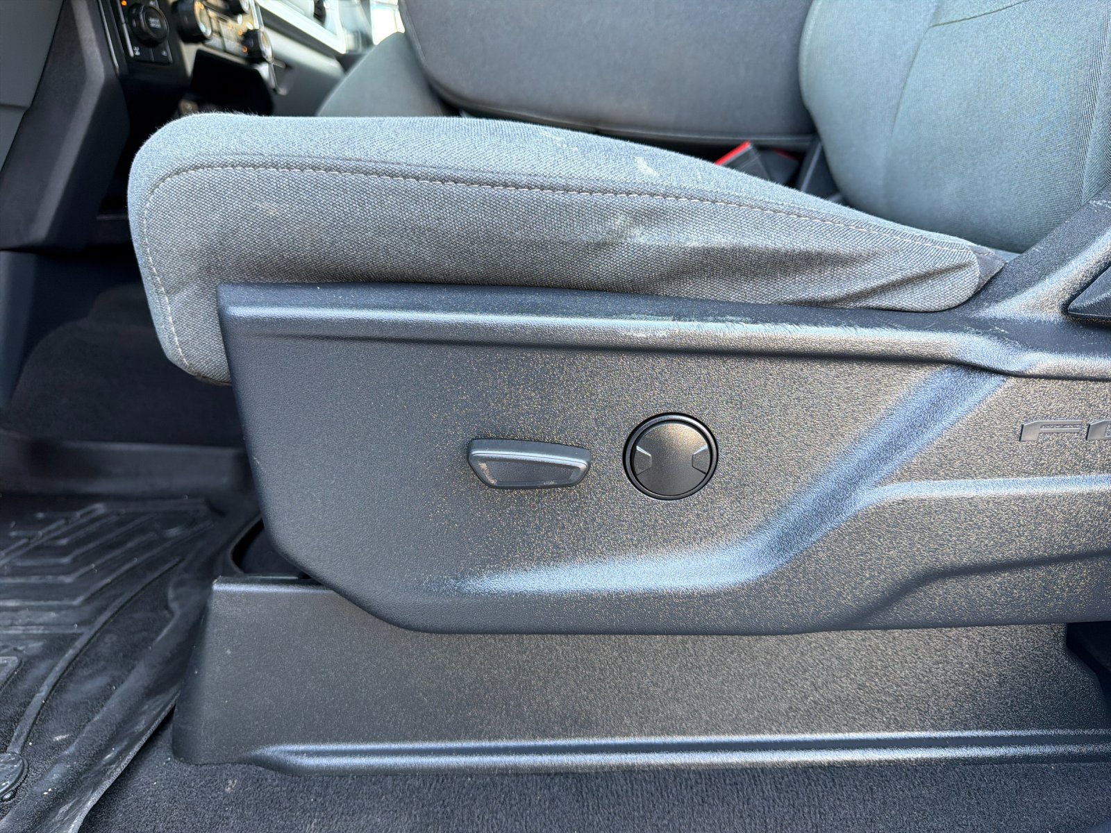 Used 2024 Ford F250 XLT AWD/4WD image 12