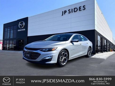 Used 2022 Chevrolet Malibu LT image 1