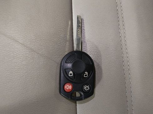 Used 2018 Ford Escape SEL AWD/4WD image 32