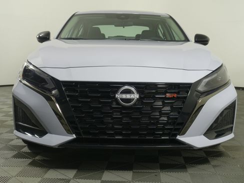 New 2025 Nissan Altima 2.5 SR w/ SR Premium Package image 17