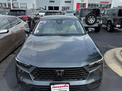 Used 2023 Honda Accord LX image 2