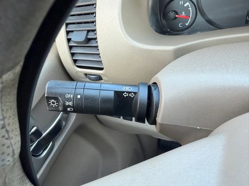Used 2015 Nissan Frontier SV RWD image 14