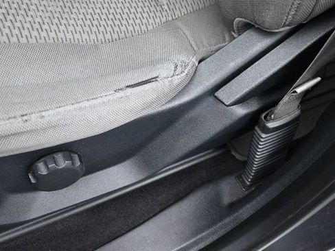 Used 2016 Ford F150 XLT RWD image 11