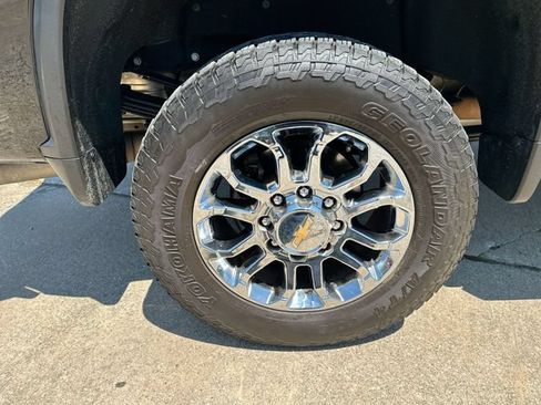 Used 2024 Chevrolet Silverado 3500 LTZ w/ LTZ Plus Package AWD/4WD image 51