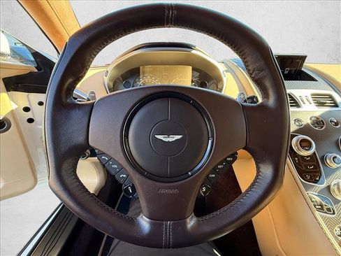 Used 2017 Aston Martin Vanquish Volante image 21