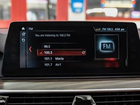 Used 2018 BMW 540i image 30