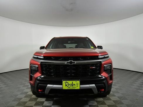 Used 2024 Chevrolet Traverse Z71 image 7