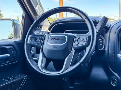 Used 2021 GMC Sierra 1500 Denali w/ Denali Ultimate Package AWD/4WD image 14