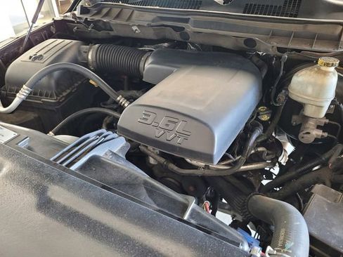 Used 2016 RAM 1500 Express image 27