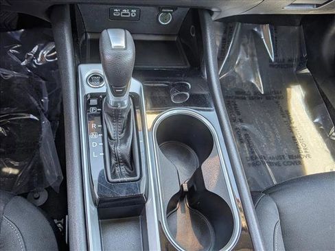 Used 2024 Nissan Altima 2.5 SV FWD image 12
