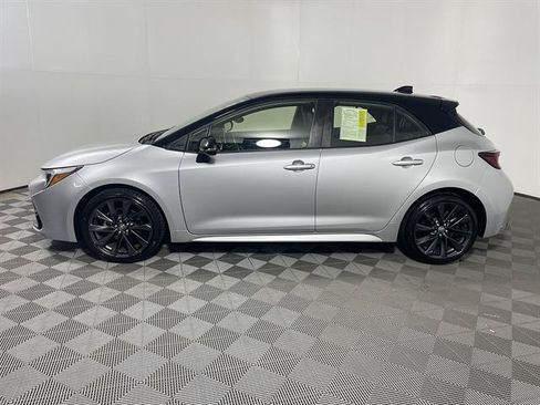 Used 2023 Toyota Corolla XSE FWD image 4