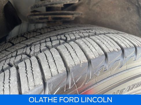 Certified 2022 Ford Explorer XLT w/ Equipment Group 202A AWD/4WD image 30