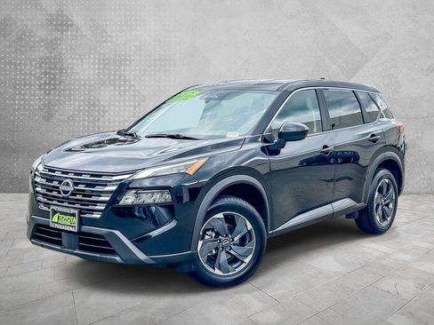 Used 2025 Nissan Rogue SV FWD image 1