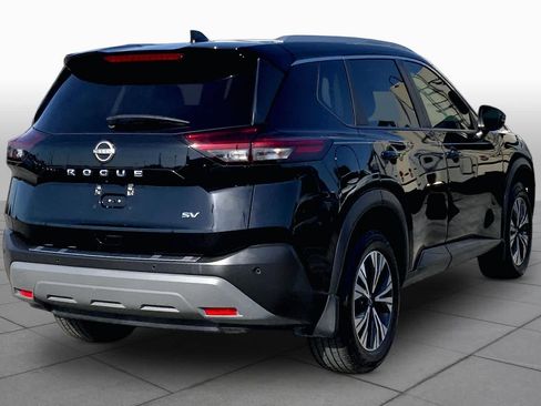 Used 2022 Nissan Rogue SV w/ SV Premium Package FWD image 13