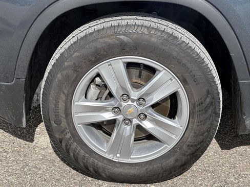 Certified 2022 Chevrolet Trax LT w/ LT Convenience Package image 8