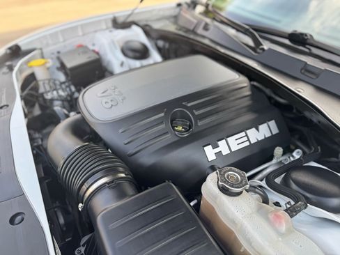 Used 2023 Dodge Charger R/T w/ Blacktop Package image 32