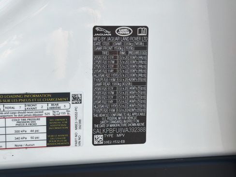 New 2027 Land Rover Range Rover Long Wheelbase SE AWD/4WD image 43