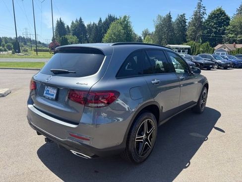 Used 2022 Mercedes-Benz GLC 300 4MATIC image 5