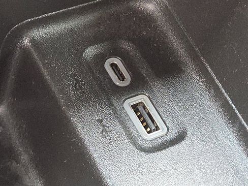 Used 2023 Chevrolet Colorado W/T image 27