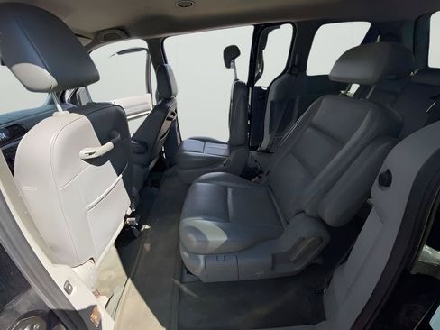Used 2004 Ford Freestar Limited FWD image 24