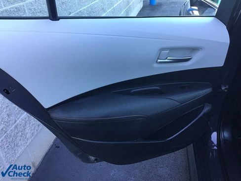 Used 2024 Toyota Corolla SE image 11