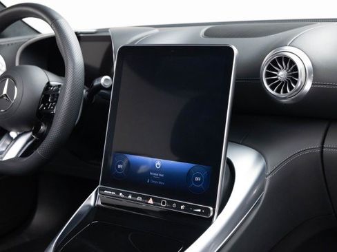 Used 2023 Mercedes-Benz SL 55 AMG 4MATIC image 16