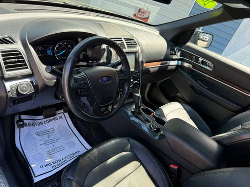 Used 2017 Ford Explorer Limited AWD/4WD image 9