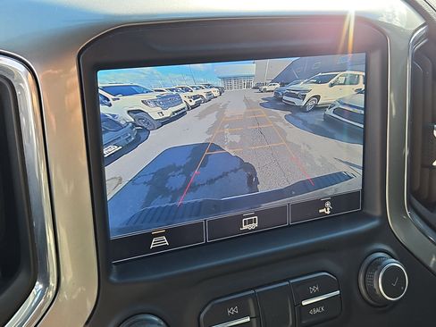 Used 2021 Chevrolet Silverado 2500 LTZ w/ Z71 Off-Road Package image 23