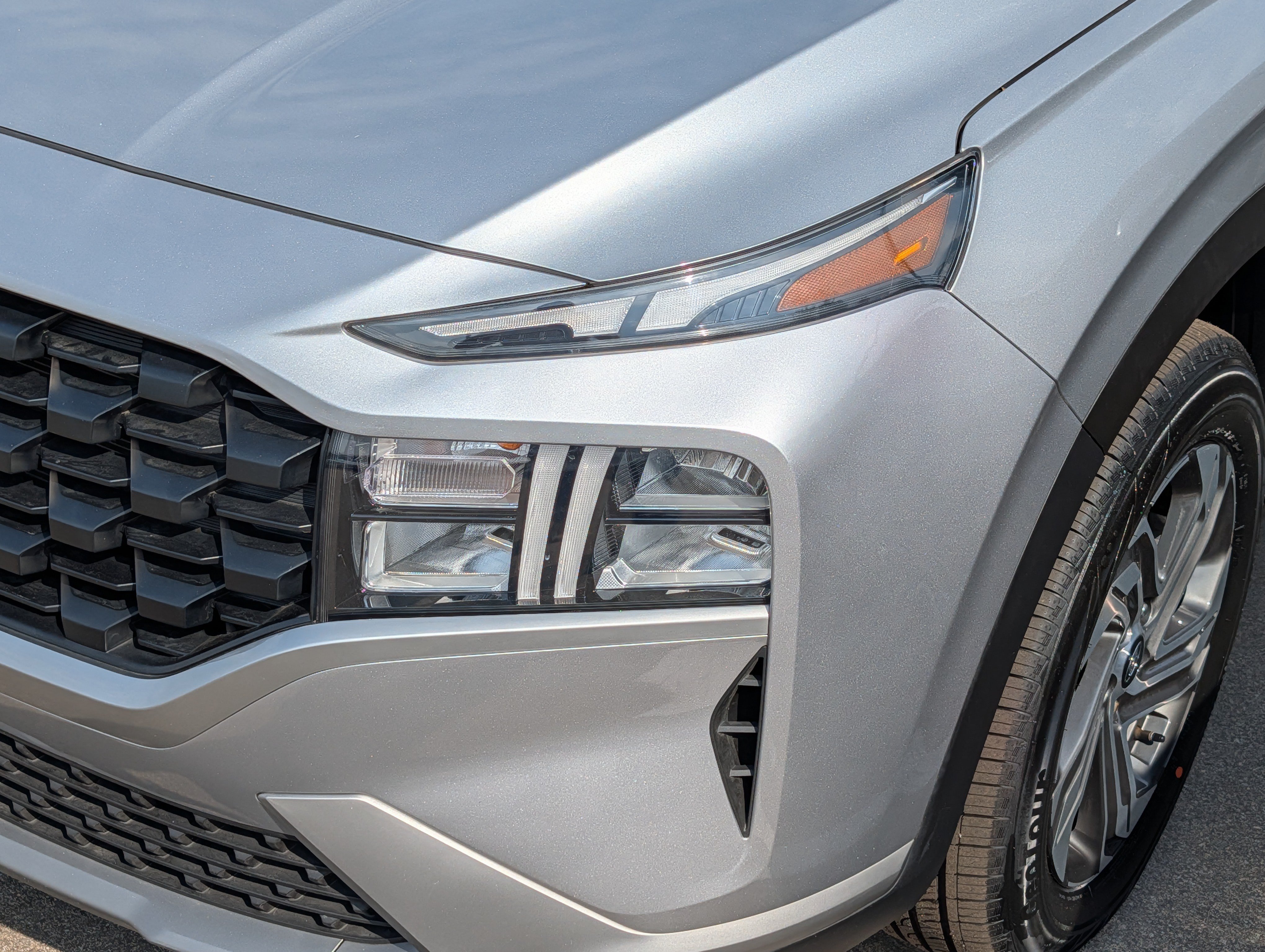 Certified 2023 Hyundai Santa Fe SE AWD/4WD image 16