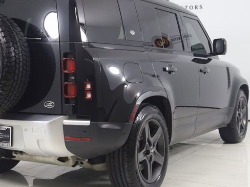 Used 2022 Land Rover Defender 110 SE image 46